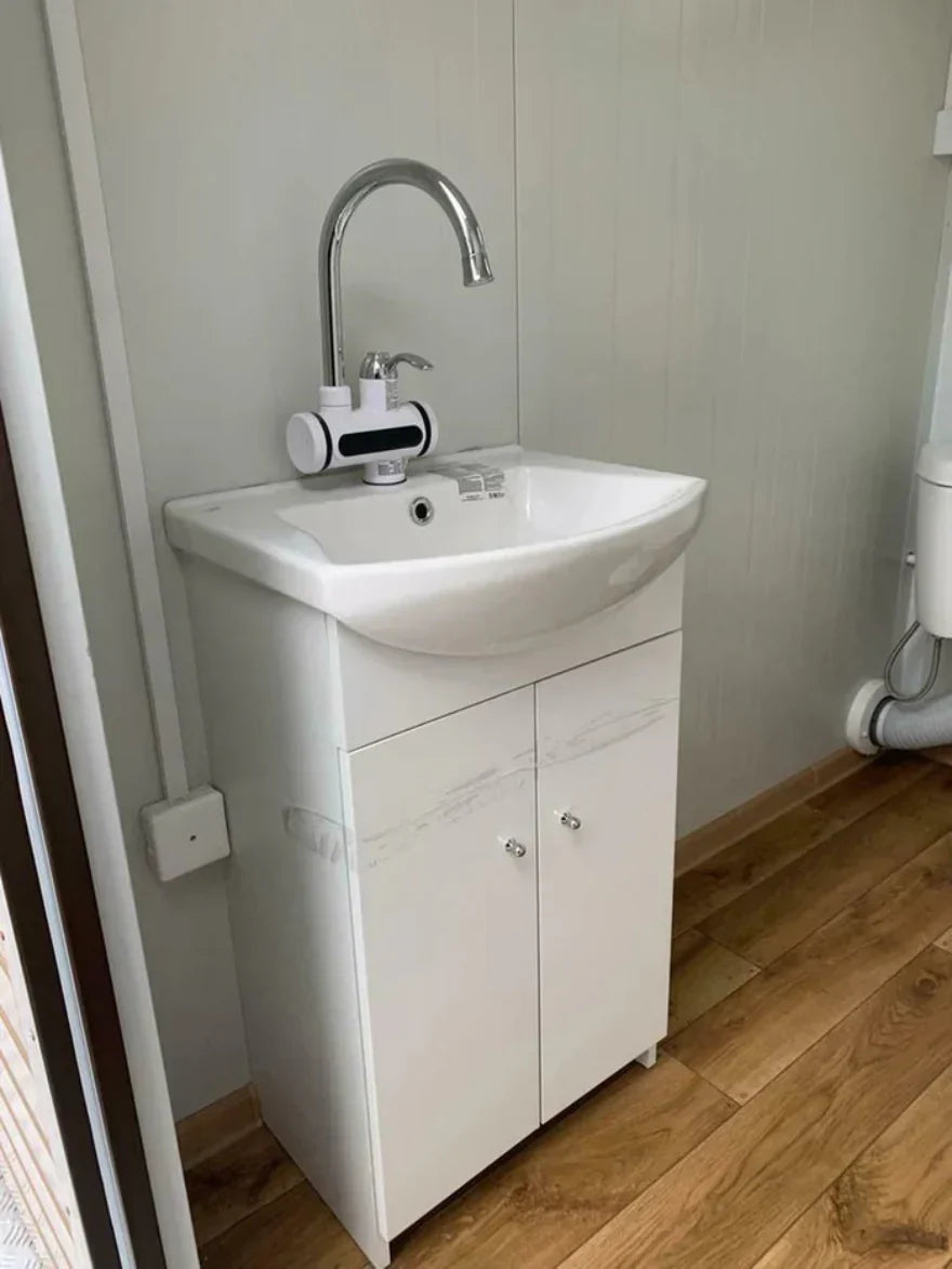 Doppelter Sanitärcontainer mit Abwassertank (weiß) – WC-Container mit integriertem Fäkalientank – Bild 8