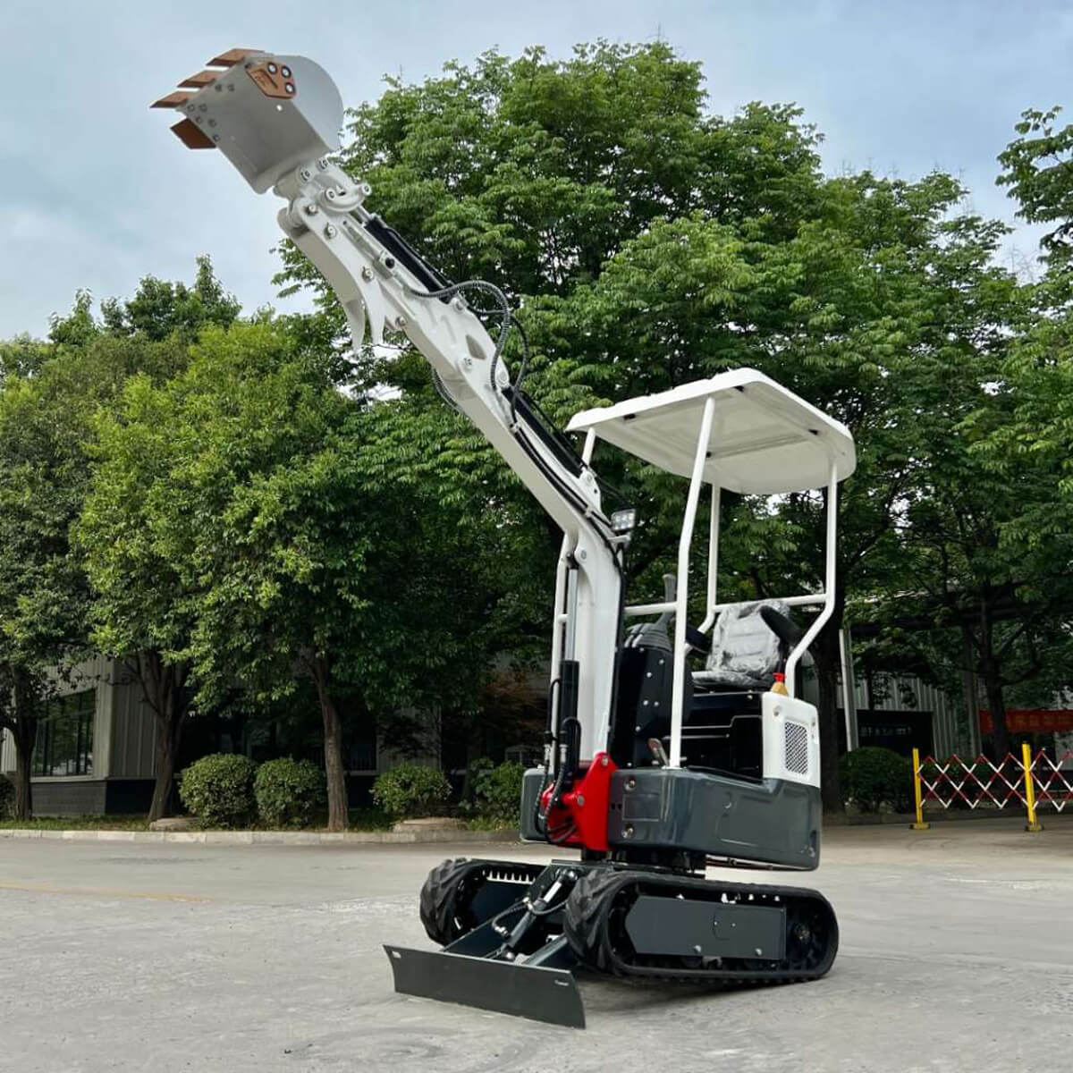 R319-S_A.jpg STARK ST12 Pro. Mini Bagger Diesel 12 PS – Schwenkbarer Arm – verstellbares Fahrwerk – 400mm Schaufel – Bild 1