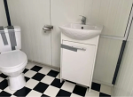 Sanitärcontainer 4 x 2 m mit Dusche und Doppel-WC – komplett ausgestatteter WC-Duschcontainer – Bild 7