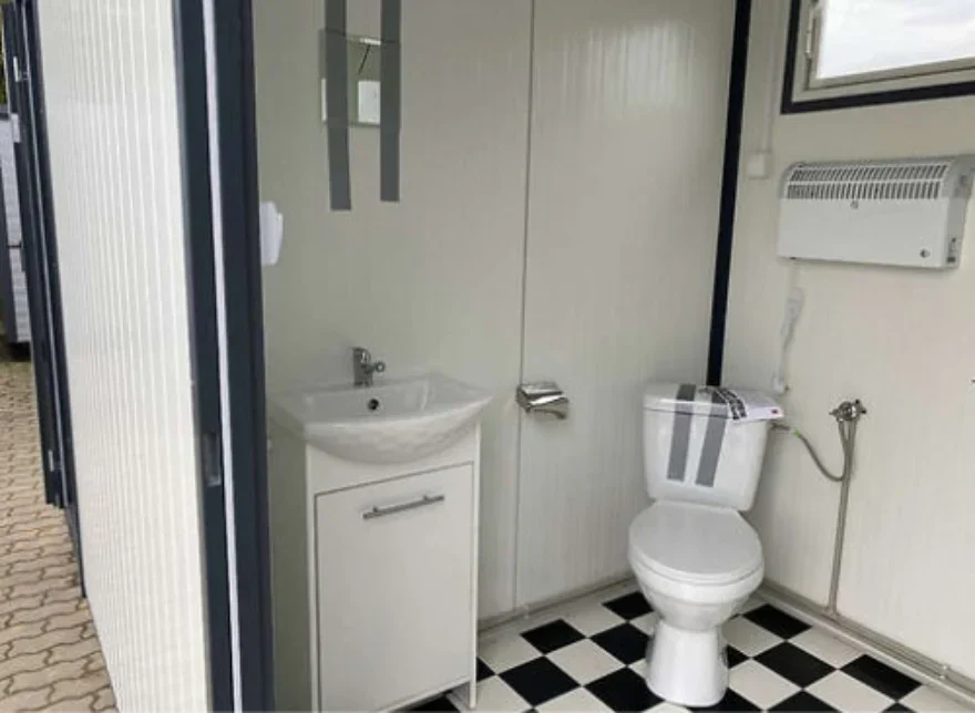 Sanitärcontainer 4 x 2 m mit Dusche und Doppel-WC – komplett ausgestatteter WC-Duschcontainer – Bild 4
