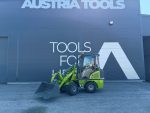 AGROX Kubota Diesel Hoflader 1.9 T – OX1060 mit Kabine 25 PS – Hubkraft 600 kg | Knicklenkung, Komfortkabine mit Heizung – Bild 10