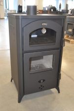 KOMIRO Prity FGR Holzofen & Backofen – 14,5 kW freistehender Herd mit Konstruktion aus legiertem Stahl [Energieklasse A+] – Bild 2