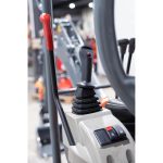 Minibagger "Titan 16", 1700 kg Gesamtgewicht, 11,8 kW, Teleskop-Fahrwerk – Bild 6